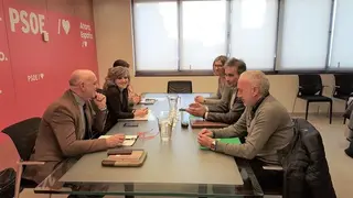 REUNION peq (Copy)