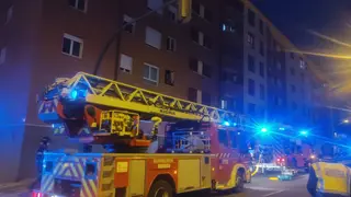 Amplio despliegue por el incendio en una vivienda de Zamora