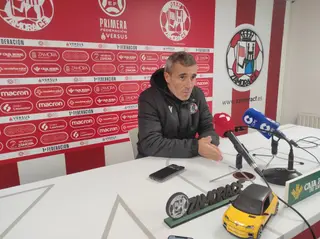 Óscar Cano en rueda de prensa previa Osasuna B