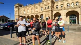 Minuto De Silencio Frente La Estación De Tren