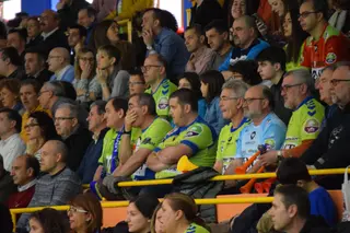 La afición espoleó a los suyos y disfrutó de un gran espectáculo deportivo