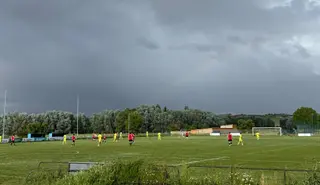 Un instante del duelo entre el CD Santa Croya y la UD Bovedana