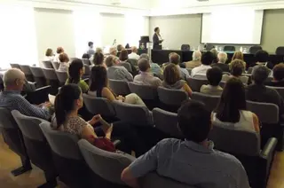 Una charla en el colegio de médicos. Archivo