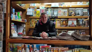 Paco en el kiosco La Farola