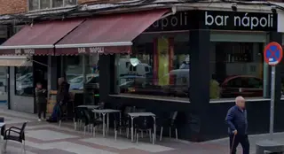 Bar Napoli se ve obligado a cerrar tras más de 60 años por las quejas de una vecina