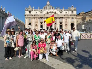 La Cofradía de Nuestra Señora del Carmen visita Roma