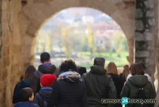 Respaldo de la Policía Municipal para perseguir el intrusismo en el sector de los guías turísticos