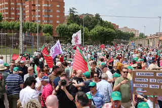 Manifestación contra la périda de servicios de AVE (1)