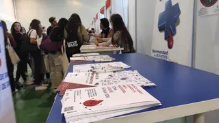 Feria de Bienvenida de la USAL en el Campus de Viriato.Archivo 