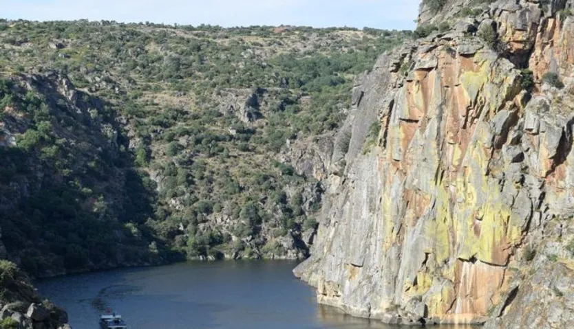 Navegando por los cañones del Duero