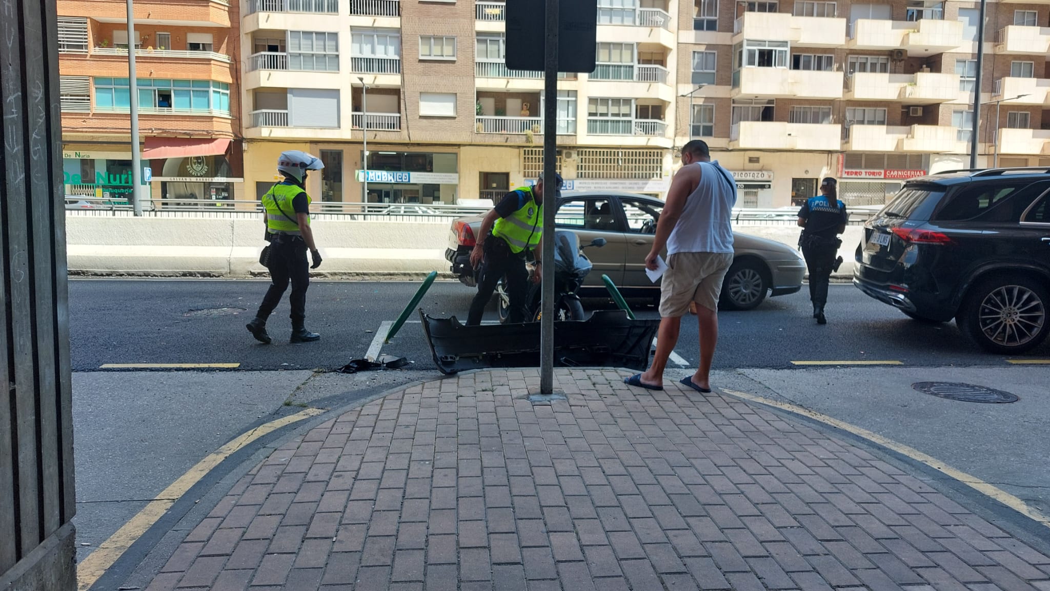 Imagen del operativo tras el accidente Foto: Carlos Garc&iacute;a 