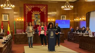 Los portavoces de los distintos grupos políticos de la Corporación Provincial ha leído el Manifiesto con motivo del Día Mundial Contra el Cáncer de Mama que se conmemora mañana, 19 de octubre