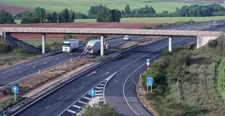 Accidente de un camión en la A 62 este viernes