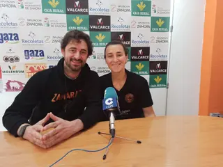 Ricardo Vasconcelos y Sara Castro en rueda de prensa.