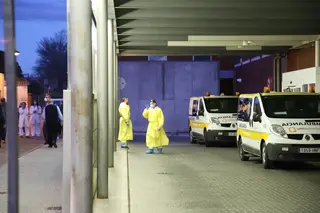 Coronavirus ambulancia hospital epi casos (6)