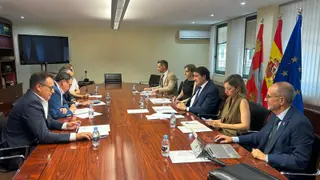 Reunión para promover el impulso de la industria agroalimentaria castellanoleonesa