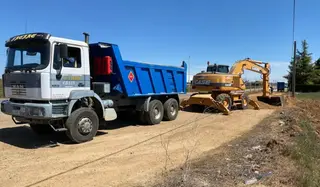 Imagen de obras en un camino. Archivo