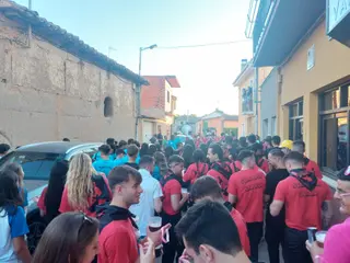 Desfile de peñas en Santa Croya (2)