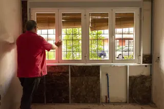 Archivo-Fotografia de una vivienda siendo rehabilitada