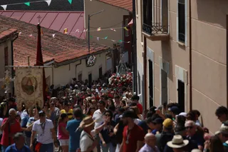 Llegada de la romería de la Virgen de la Concha a La Hiniesta