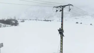 Trabajadores de Iberdrola durante un temporal 2