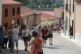 Llegada de la romería de la Virgen de la Concha a La Hiniesta