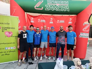 Atletas del Club Benavente Atletismo en Burganes de Valverde el pasado viernes
