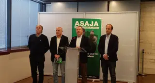 Un instan te de la rueda de prensa ASAJA