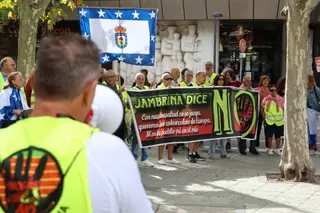 Concentración contra las plantas de biogás frente a la Delegación Territorial de la Junta | Alejandro Sardón