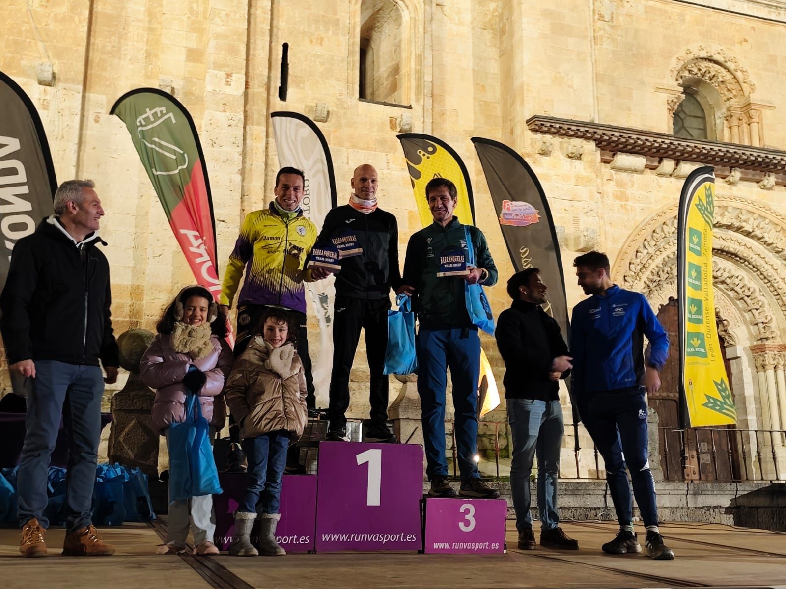 Vino Toro Caja Rural (3)