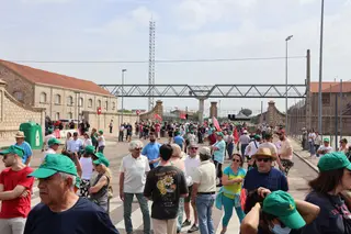 Manifestación contra la périda de servicios de AVE 