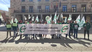 Concentración de CSIF Zamora por el anticipo de la edad de jubilación por coeficiente reductor para el personal sanitario