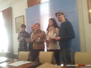 Un documental de Paco González recoge la realidad del pueblo saharaui a través de la magia