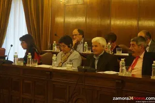 Muñoz pide a Maíllo crear el grupo de trabajo sobre el Eje Atlántico a comienzos de año