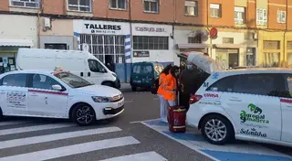 Llegada del equipo Covid en taxi