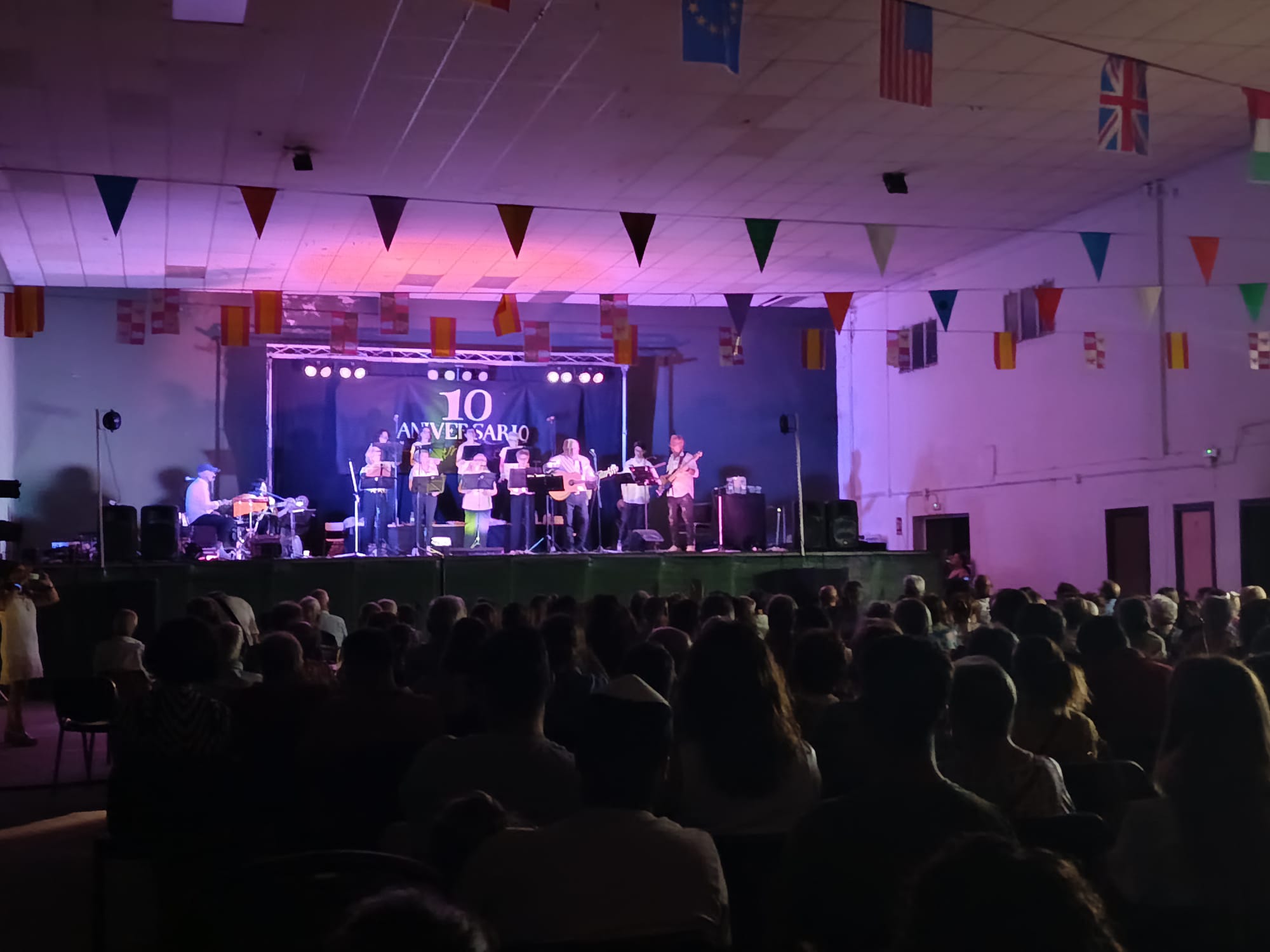 Actuaci&oacute;n d&eacute;cimo Aniversario Coro Encantando. Manganeses de la Polvorosa