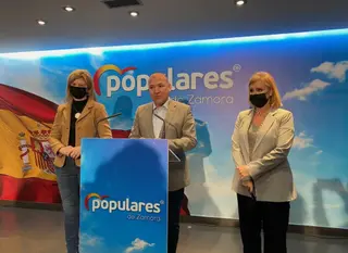 Un instante de la rueda de prensa