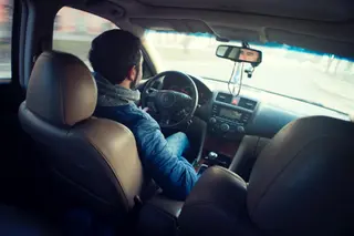 Un conductor al volante. UGR