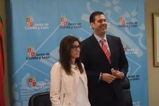 Castro no se moja entre Mañueco y Silván
