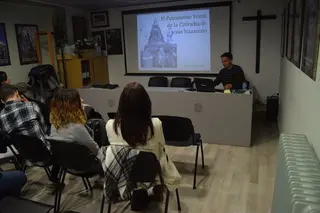 Manuel Jiménez: "Las túnicas y la ropa de las imágenes son consideradas piezas de segunda clase"