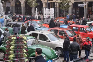GALERÍA | Zamora celebra el Día del Guardia Urbano: descubre los mejores automóviles clásicos en imágenes | Alejandro Sardón