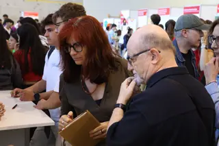Marta Gutiérrez Sastre, vicerrectora de la USAL, en la Feria de Bienvenida en el Campus de Zamora