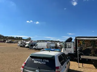 Imagen de la Guardia Civil en el festival ilegal de argusino