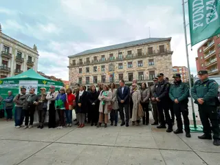 Azayca sale a la calle para concienciar sobre el cáncer de mama