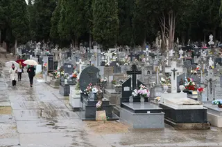 Los zamoranos acuden al cementerio para recordar a sus fallecidos | Redacción
