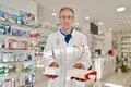 El presidente del Colegio de Farmacéuticos de Valladolid con dos tipos de tratamientos hormonales para la menopausia | ICAL - Miriam Chacón