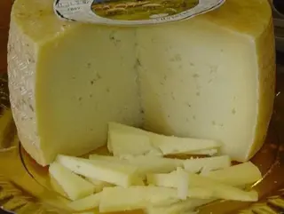La Alianza sospecha que Mercadona podría estar vendiendo queso a pérdidas