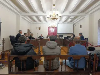 Juicio contra los tres acusados de estafa que se ha suspendido este jueves