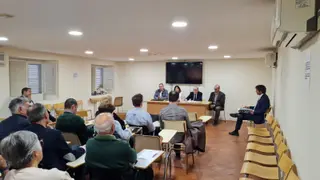 Reunión con representantes de los ayuntamientos que forman parte de la Mancomunidad de la Estación de Tratamiento de Agua Potable de Benavente y Los Valles