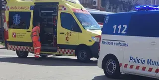 Ambulancia y Policía Local en Zamora capital-Archivo